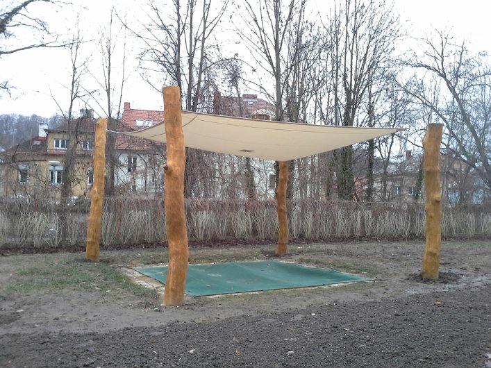 55. Zastínění pískoviště